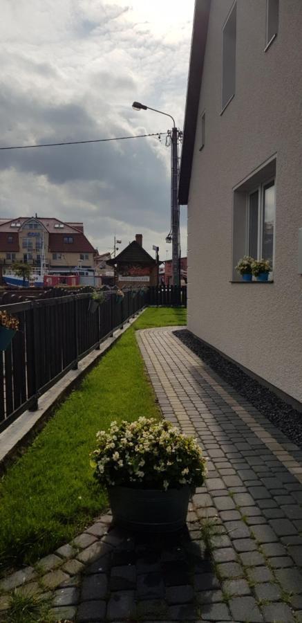 Przy Porcie Apartment Леба Екстериор снимка